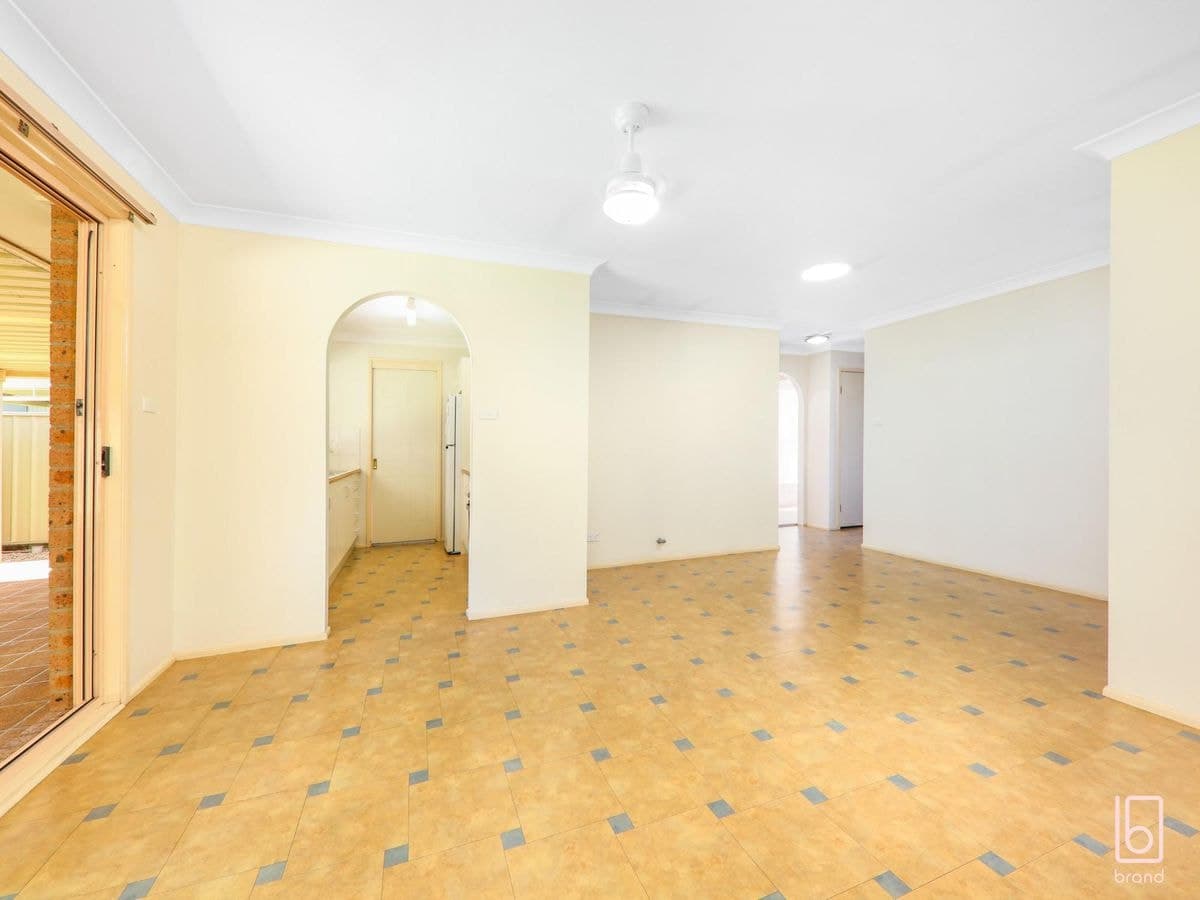 4 Elm Place, BLUE HAVEN, Blue Haven - Thumbnail 6