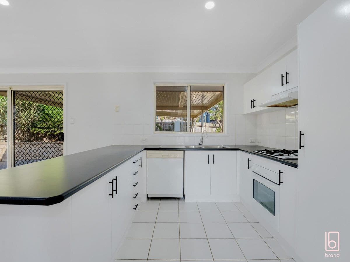 9 Imlay Street, WOONGARRAH, Woongarrah - Thumbnail 4