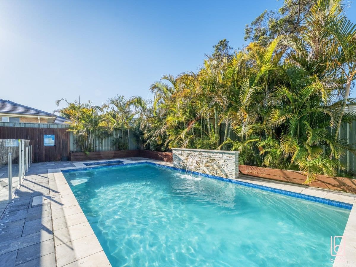 4 Wirruna Street, WOONGARRAH, Woongarrah - Thumbnail 3