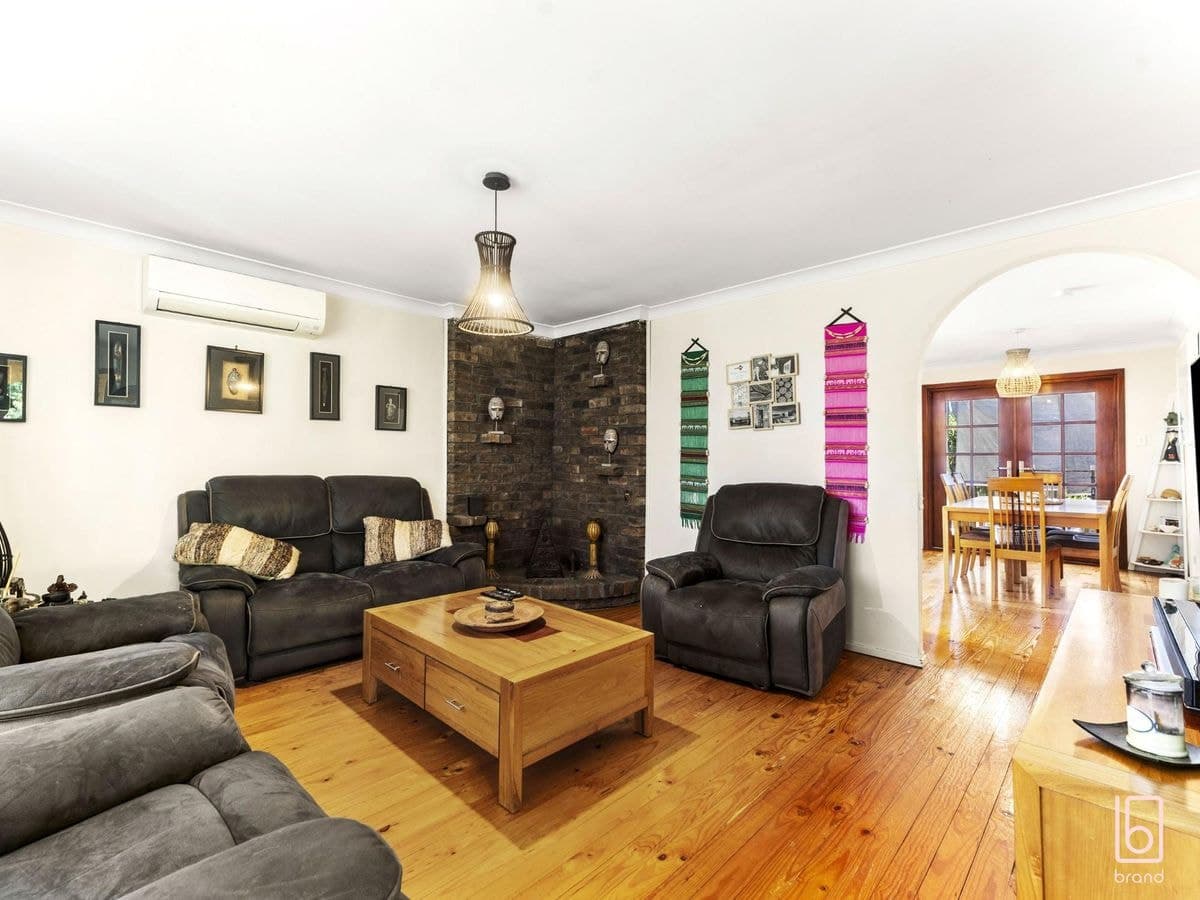 1 Carinya Street, CHARMHAVEN, Charmhaven - Thumbnail 5