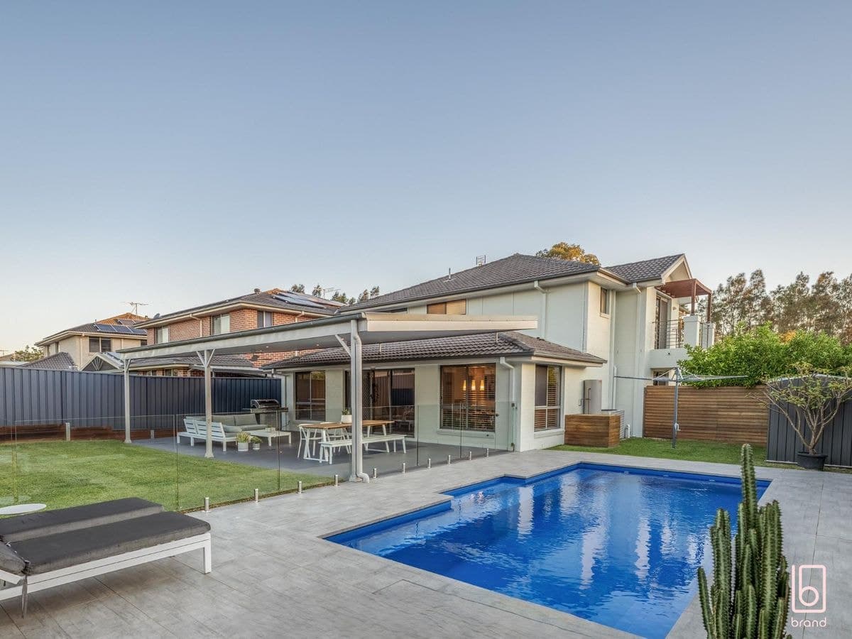 48 Waterside Drive, WOONGARRAH, Woongarrah - Thumbnail 2