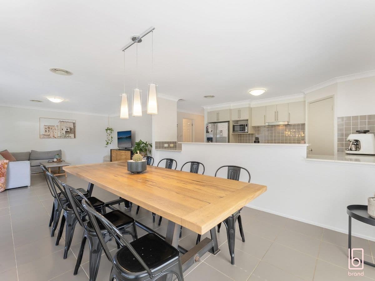 48 Waterside Drive, WOONGARRAH, Woongarrah - Thumbnail 7