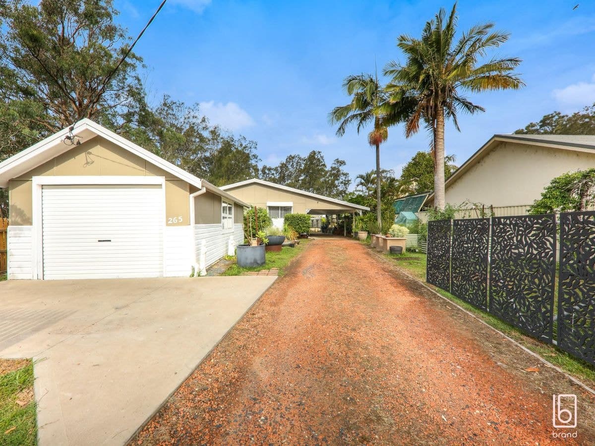 265 Lakedge Avenue, BERKELEY VALE, Berkeley Vale - Image 1