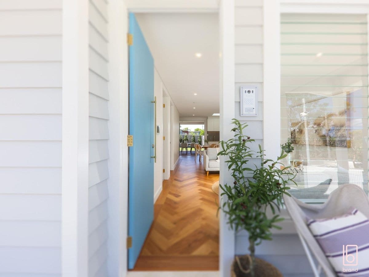 35 Ocean View Road, GOROKAN, Gorokan - Thumbnail 4