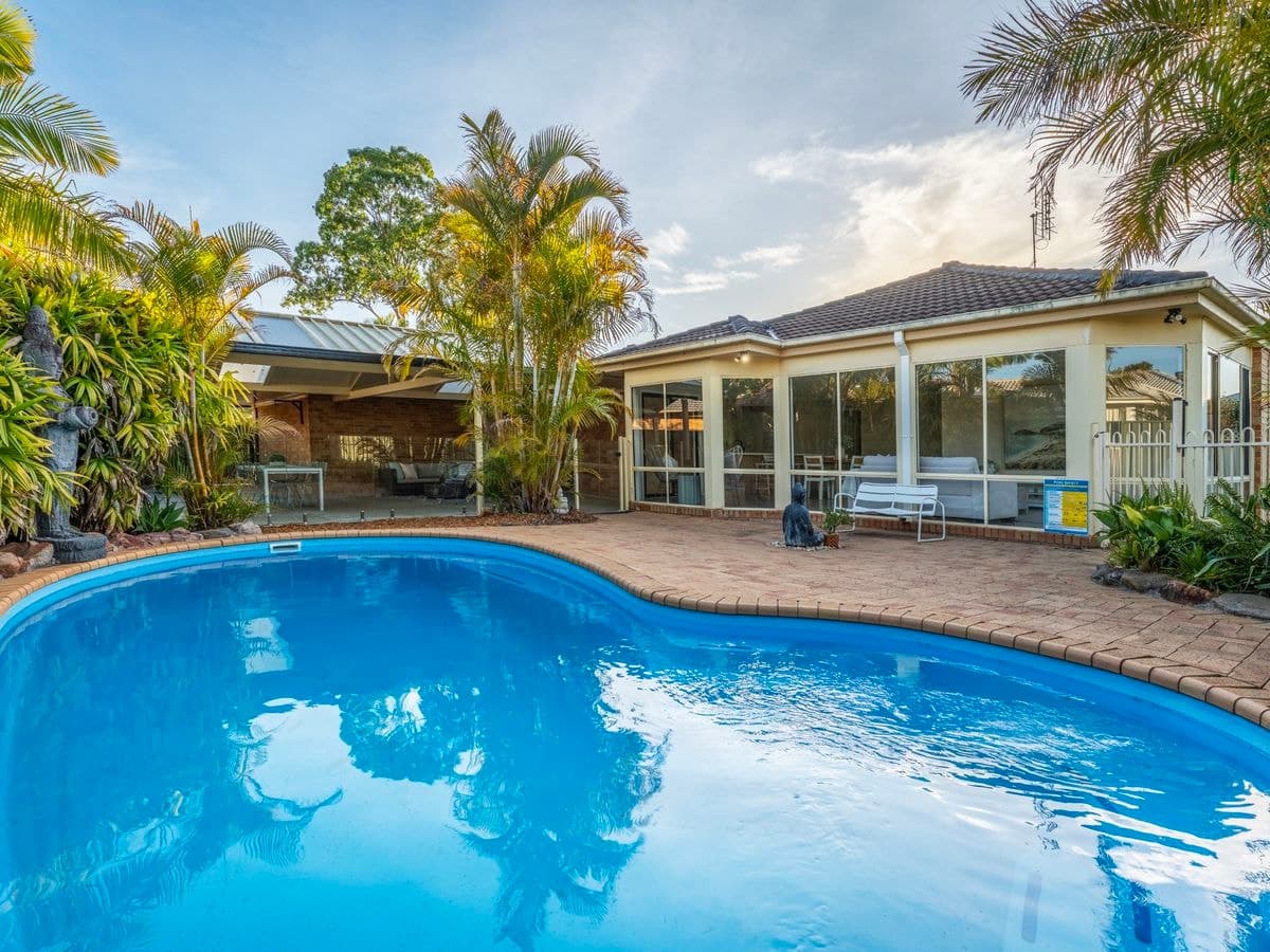 12 Sterling Way, HAMLYN TERRACE, Hamlyn Terrace - Image 1