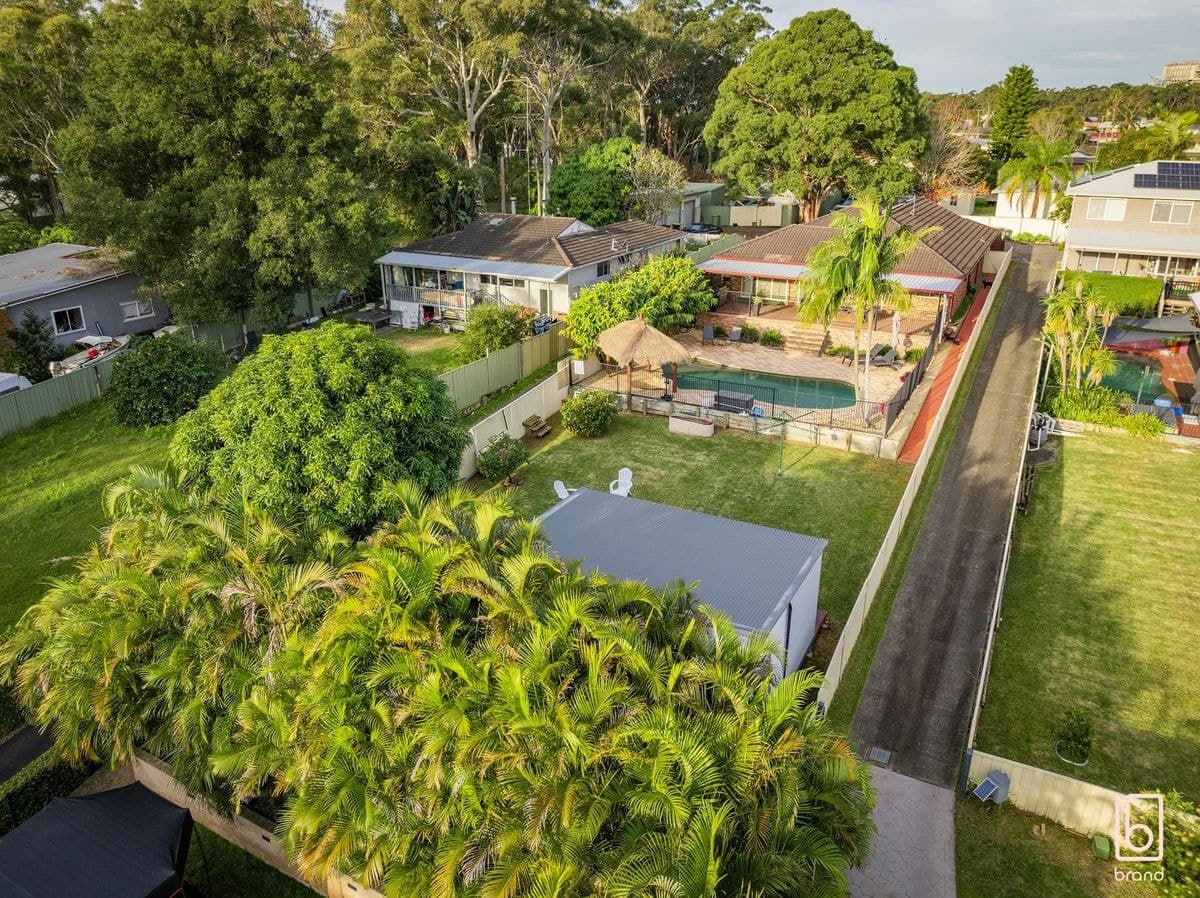 95 Vales Road, MANNERING PARK, Mannering Park - Thumbnail 4