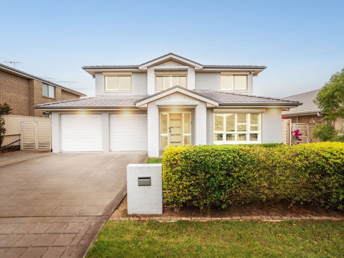 8 Wakool Crescent, WOONGARRAH, Woongarrah - Thumbnail 2
