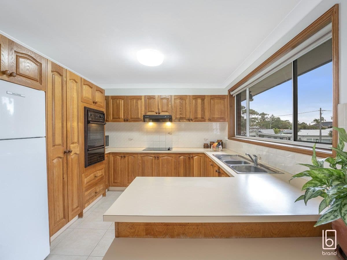 57 Soldiers Point Drive, NORAH HEAD, Norah Head - Thumbnail 4