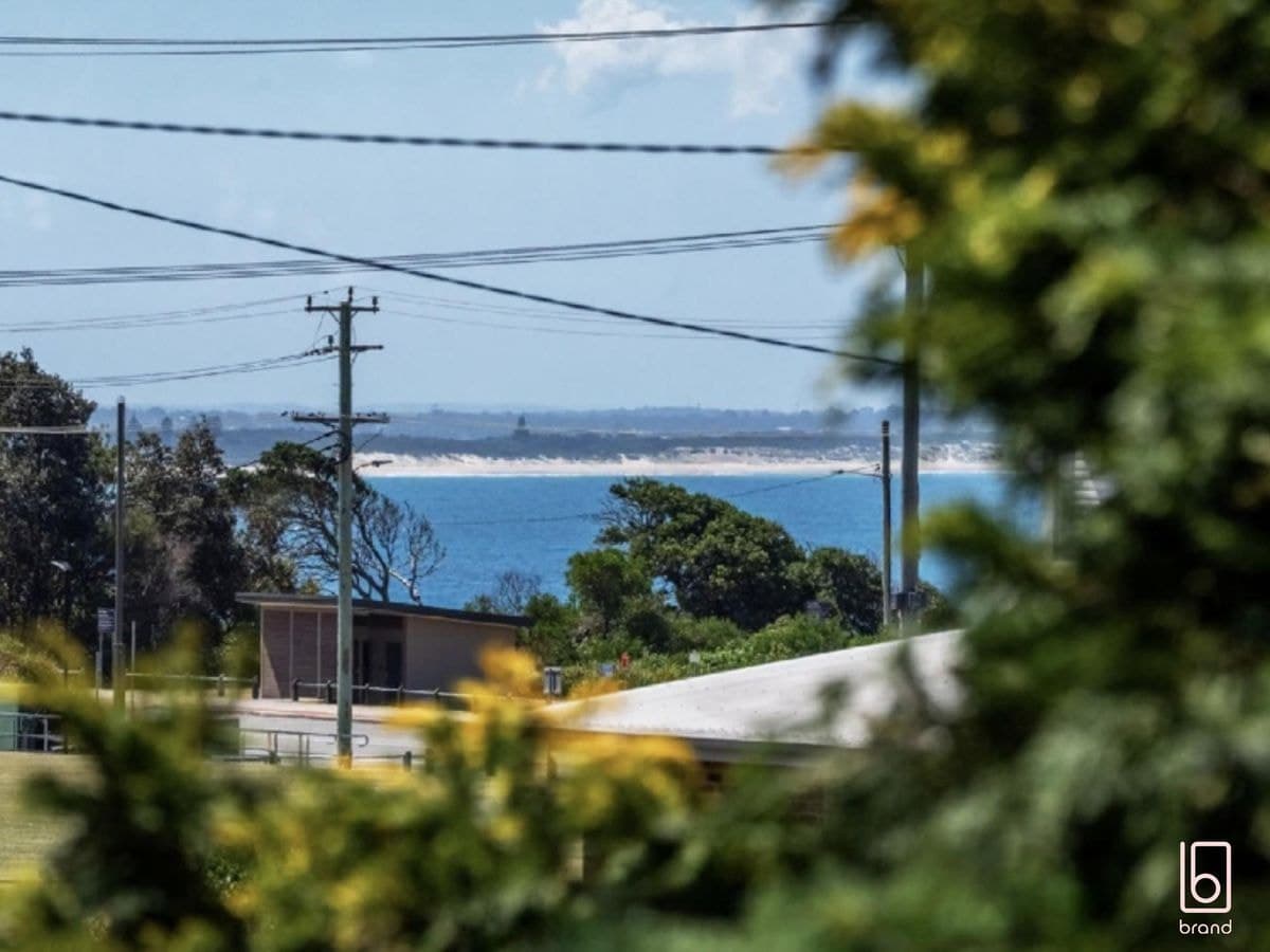 57 Soldiers Point Drive, NORAH HEAD, Norah Head - Thumbnail 6