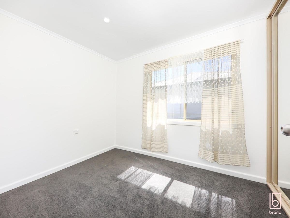 13 Catherine Street, MANNERING PARK, Mannering Park - Thumbnail 7