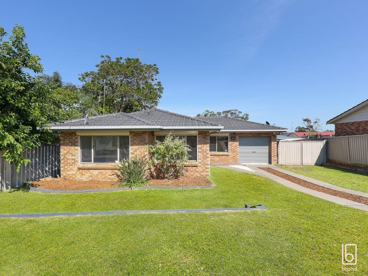 16 White Swan Avenue, BLUE HAVEN, Blue Haven - Thumbnail 3