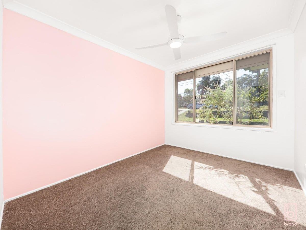 16 White Swan Avenue, BLUE HAVEN, Blue Haven - Thumbnail 7
