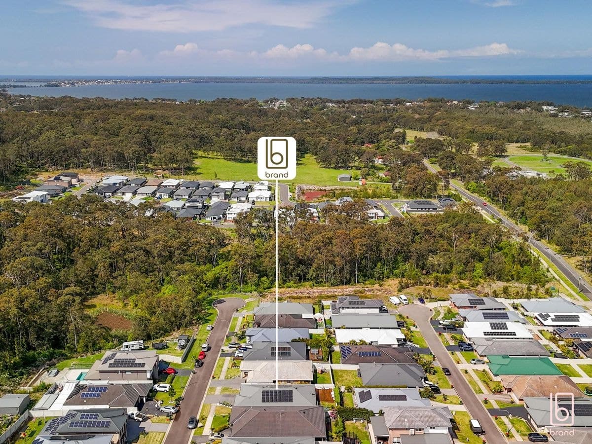 14 Adele Avenue, WADALBA, Wadalba - Image 1