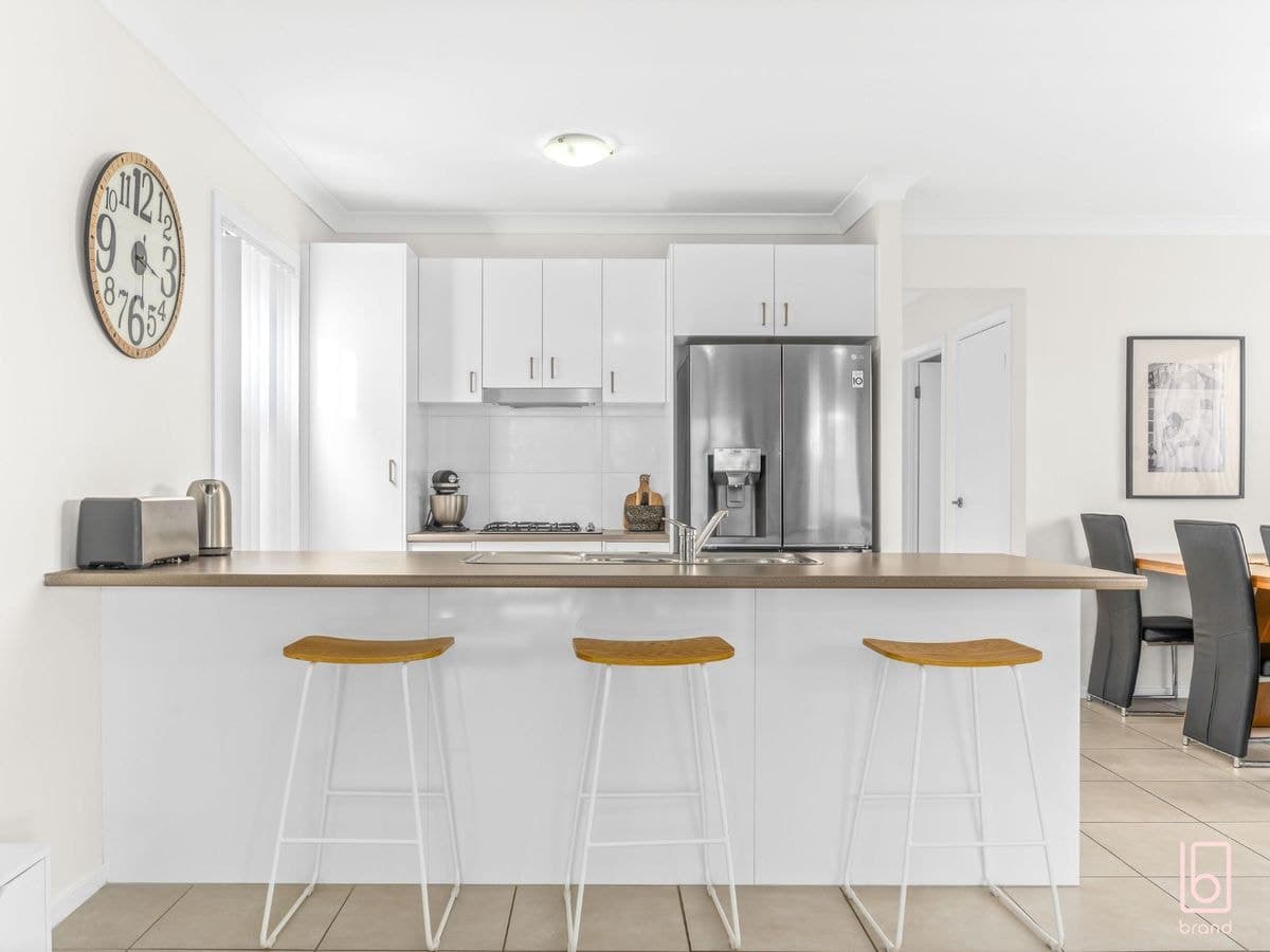15 Addison Avenue, WOONGARRAH, Woongarrah - Thumbnail 4