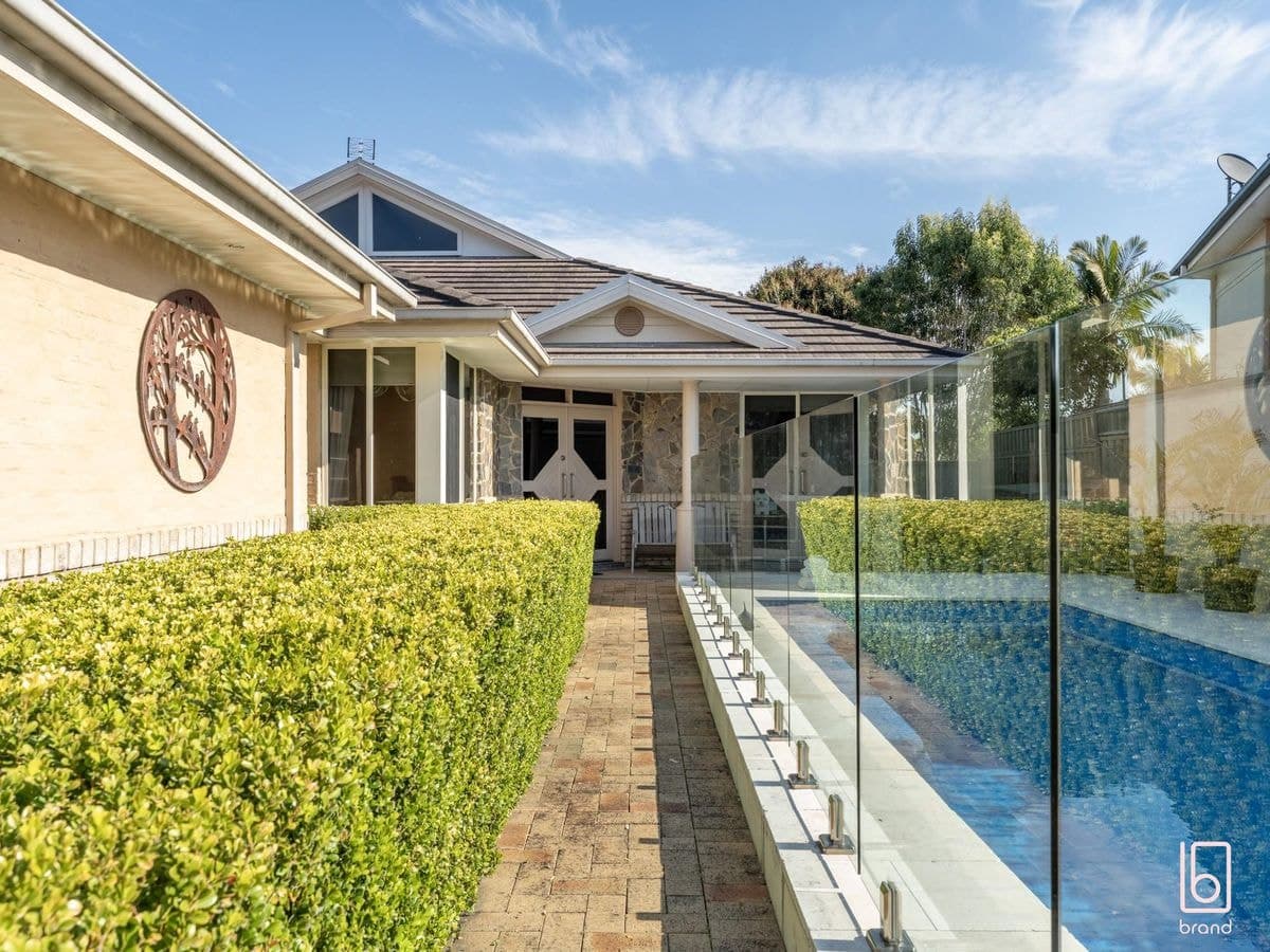 4 Argyle Place, HAMLYN TERRACE, Hamlyn Terrace - Thumbnail 2