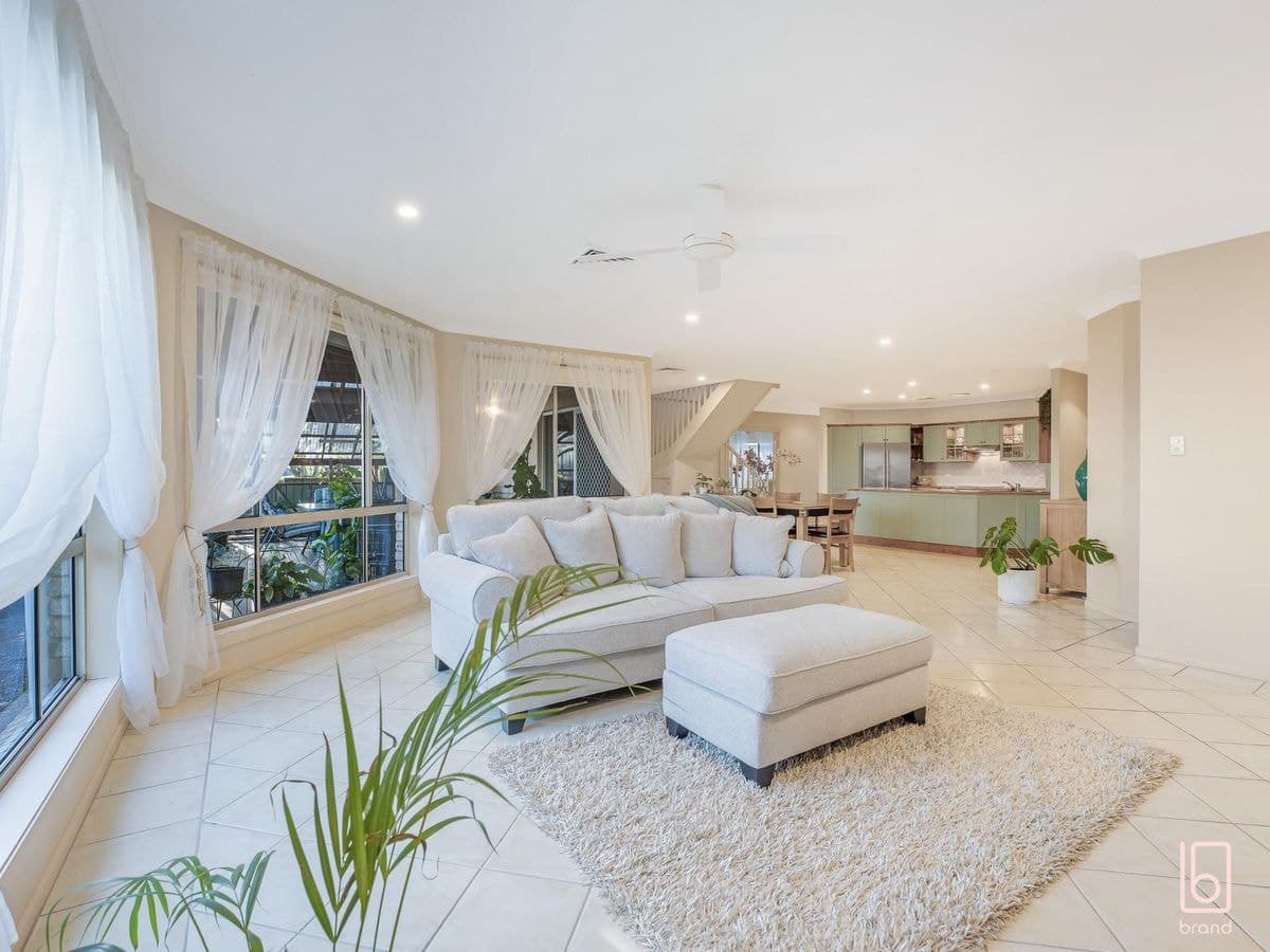 4 Argyle Place, HAMLYN TERRACE, Hamlyn Terrace - Thumbnail 4