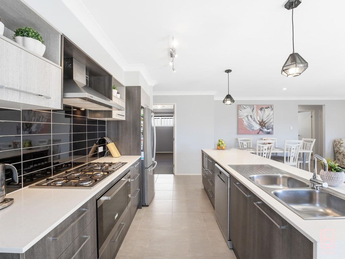 3 Kuttabul Road, WADALBA, Wadalba - Thumbnail 4