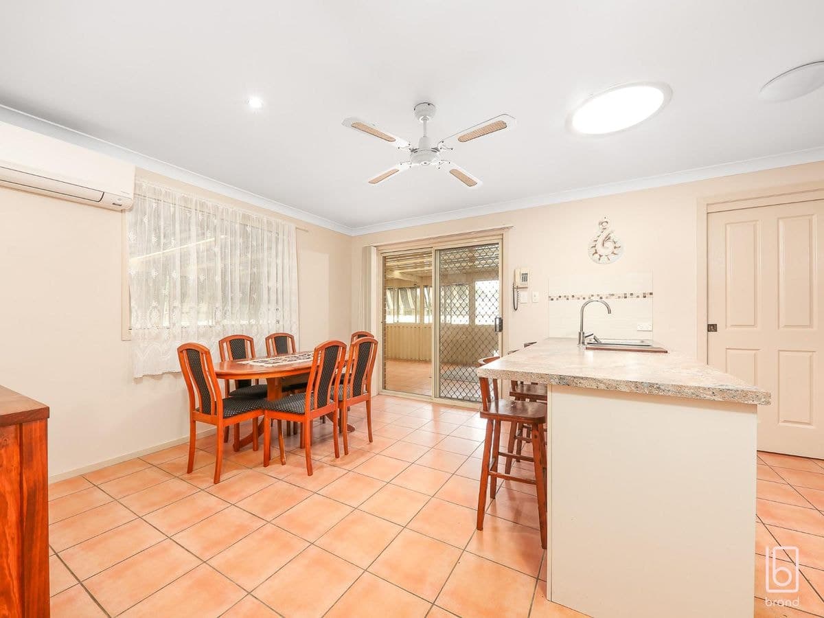 4 Castlereagh Crescent, BATEAU BAY, Bateau Bay - Thumbnail 5