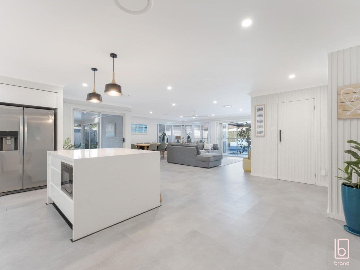 8 Peppercorn Avenue, WOONGARRAH, Woongarrah - Thumbnail 6
