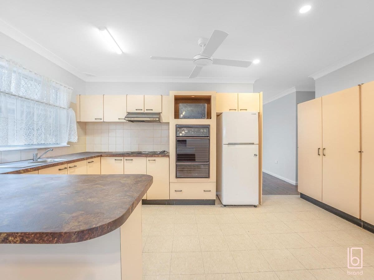 8 Canton Parade, NORAVILLE, Noraville - Thumbnail 4