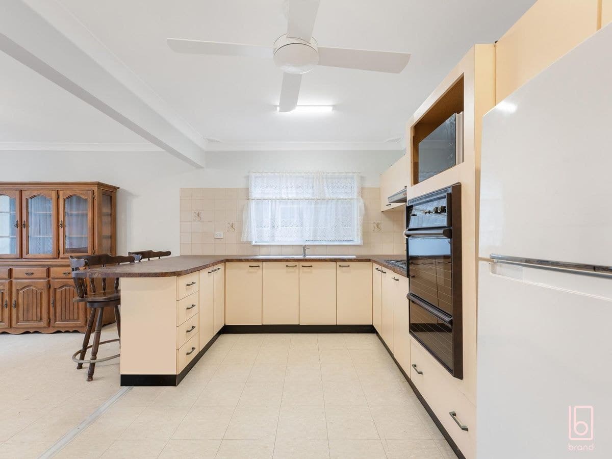 8 Canton Parade, NORAVILLE, Noraville - Thumbnail 5