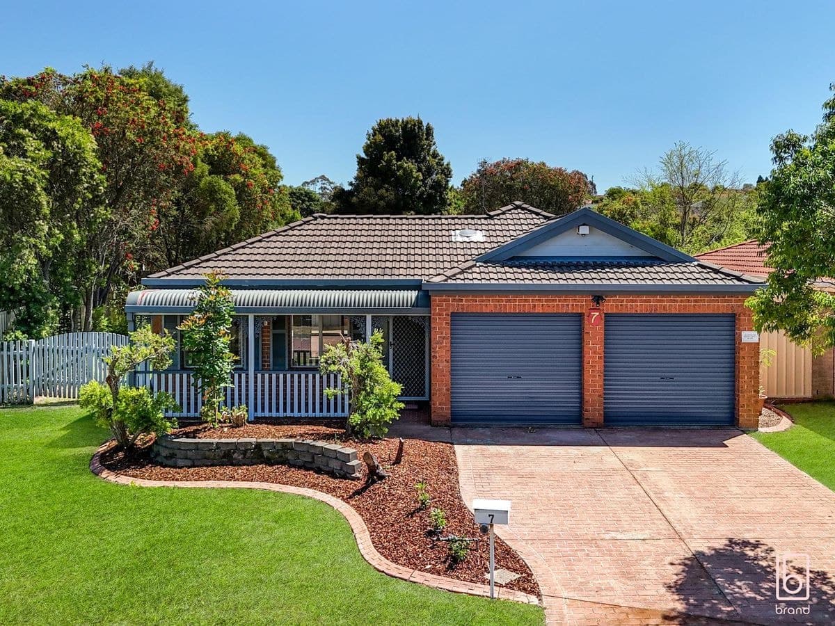7 Nambucca Crescent, BLUE HAVEN, Blue Haven - Thumbnail 3