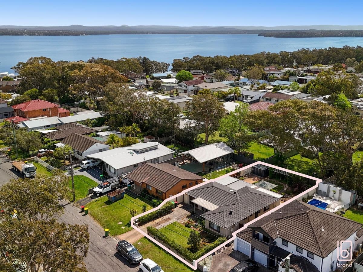 24 First Avenue, TOUKLEY, Toukley - Thumbnail 4