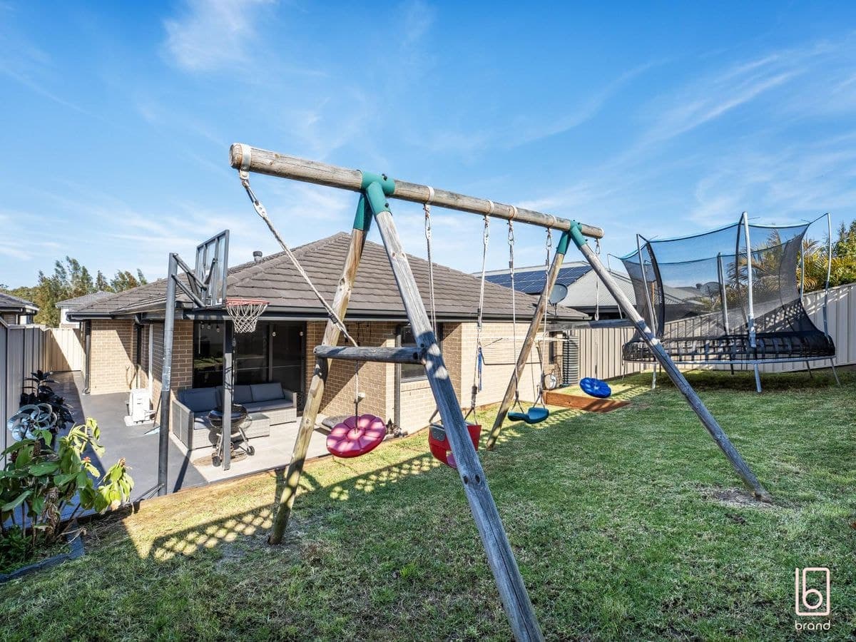12 Eleanor Close, HAMLYN TERRACE, Hamlyn Terrace - Image 1