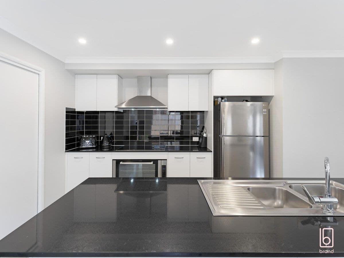 12 Eleanor Close, HAMLYN TERRACE, Hamlyn Terrace - Thumbnail 5
