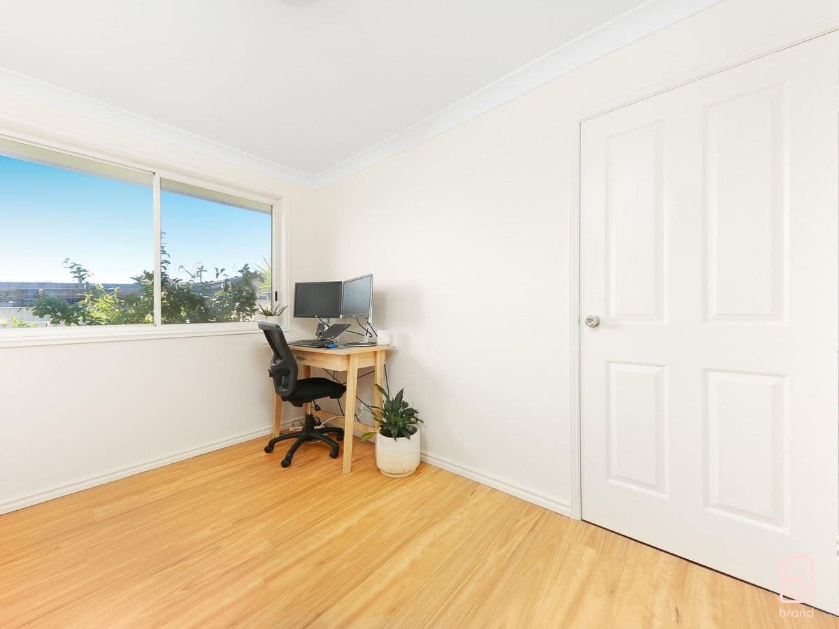 2 / 25 Kalulah Avenue, GOROKAN, Gorokan - Thumbnail 7