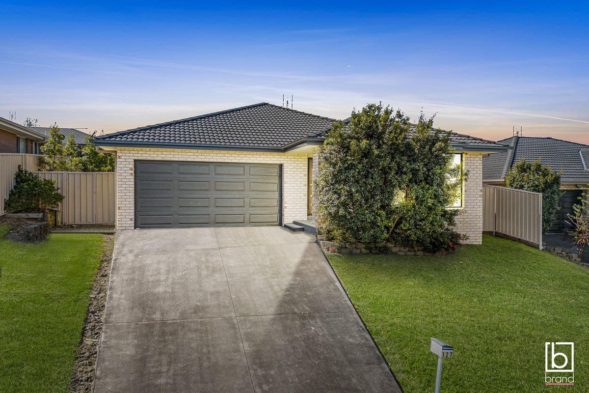 127 Mataram Road, WOONGARRAH, Woongarrah - Thumbnail 3