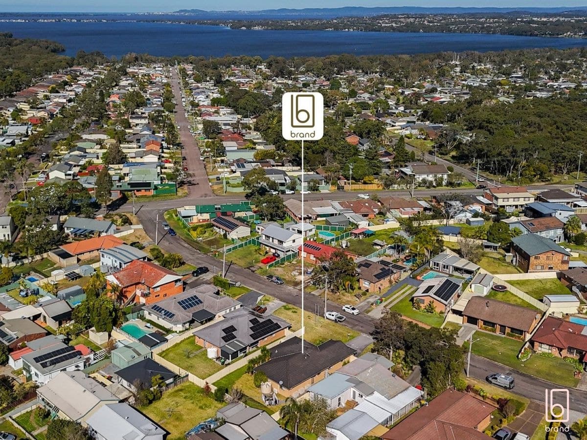 11 Alpine Avenue, SAN REMO, San Remo - Image 1