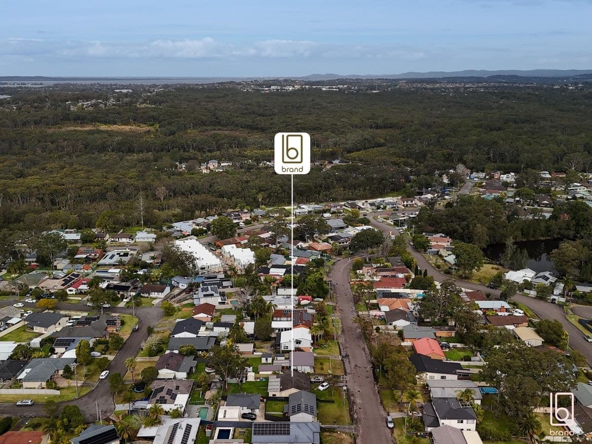 29 Kawana Avenue, BLUE HAVEN, Blue Haven - Image 1