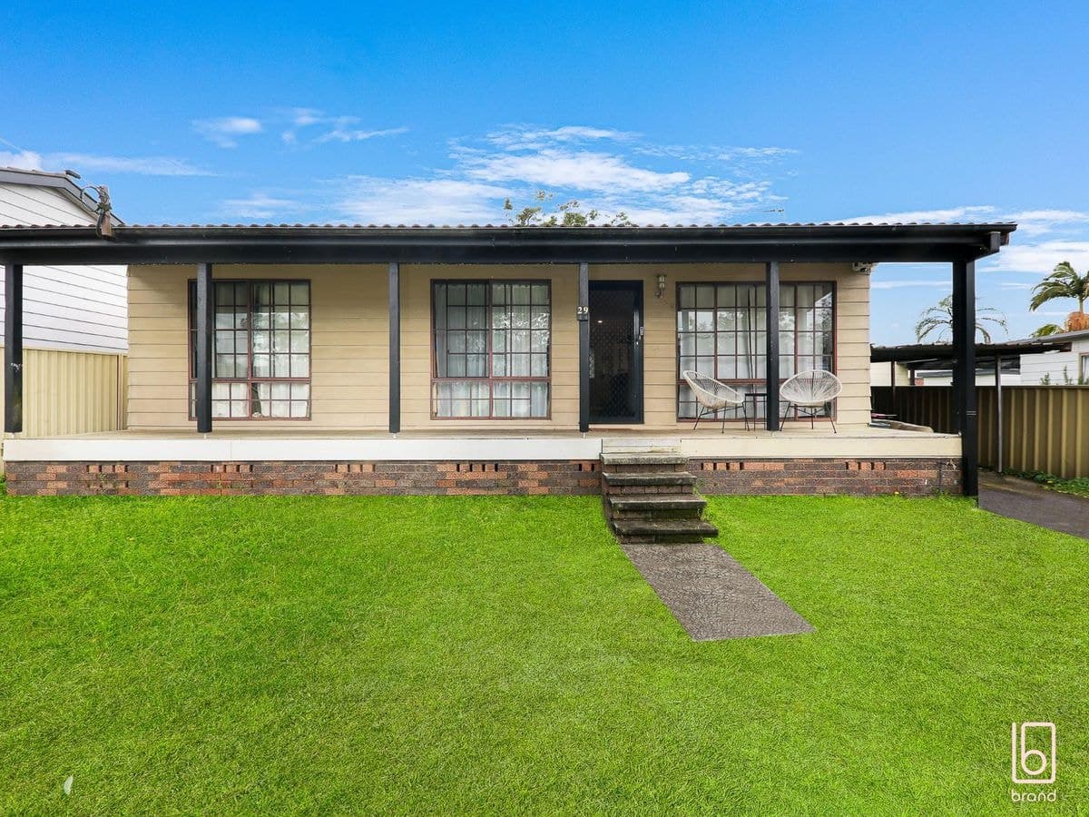 29 Kawana Avenue, BLUE HAVEN, Blue Haven - Thumbnail 3