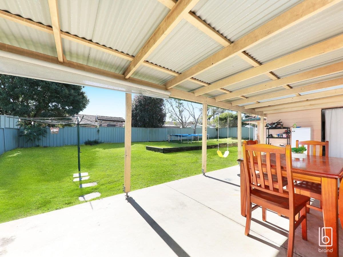 16 Loongana Crescent, BLUE HAVEN, Blue Haven - Image 1