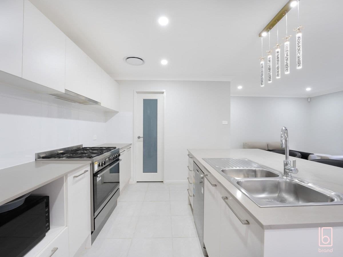 4 Mistletoe Street, WOONGARRAH, Woongarrah - Thumbnail 6