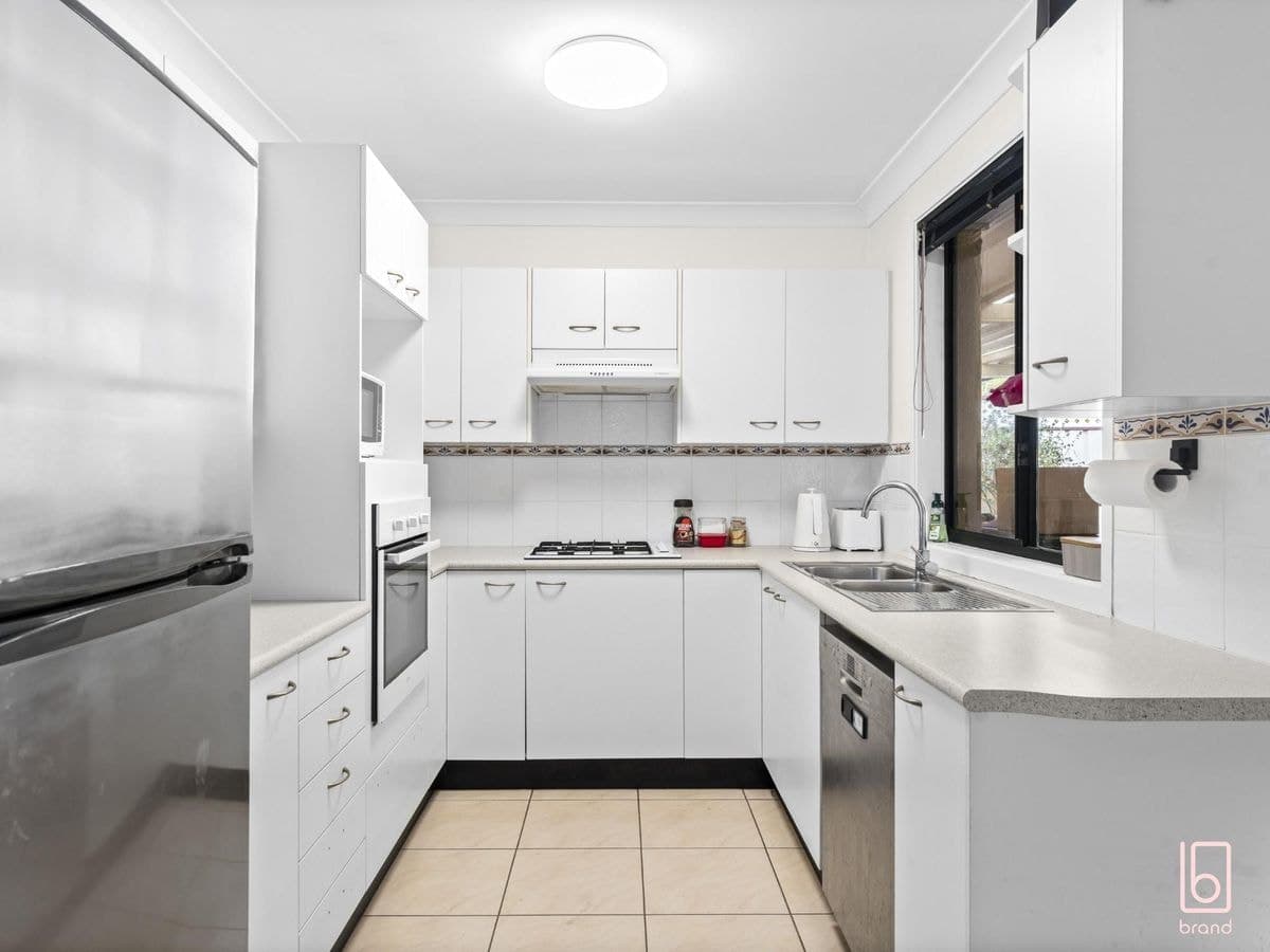 8 Tristram Close, LAKE HAVEN, Lake Haven - Thumbnail 6
