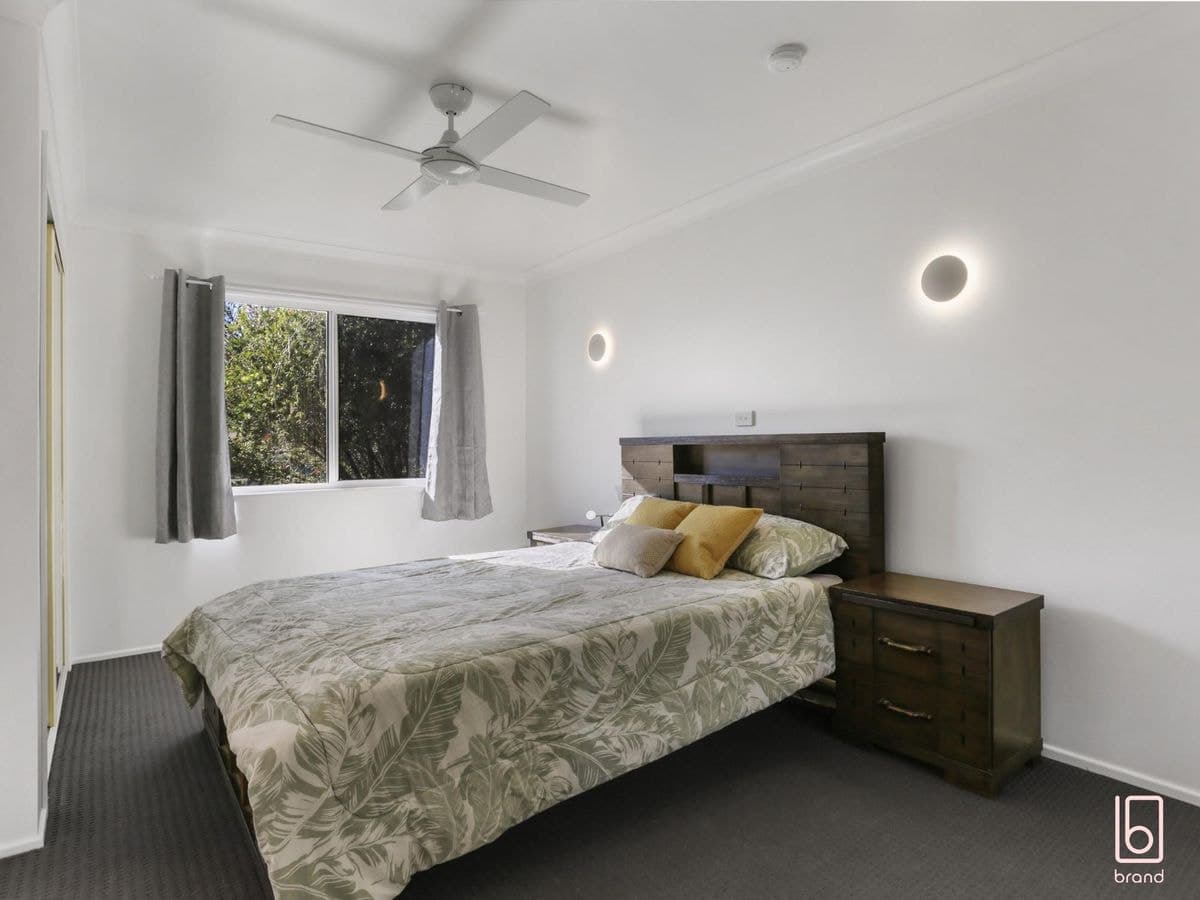 16 Birdwood Drive, BLUE HAVEN, Blue Haven - Thumbnail 5