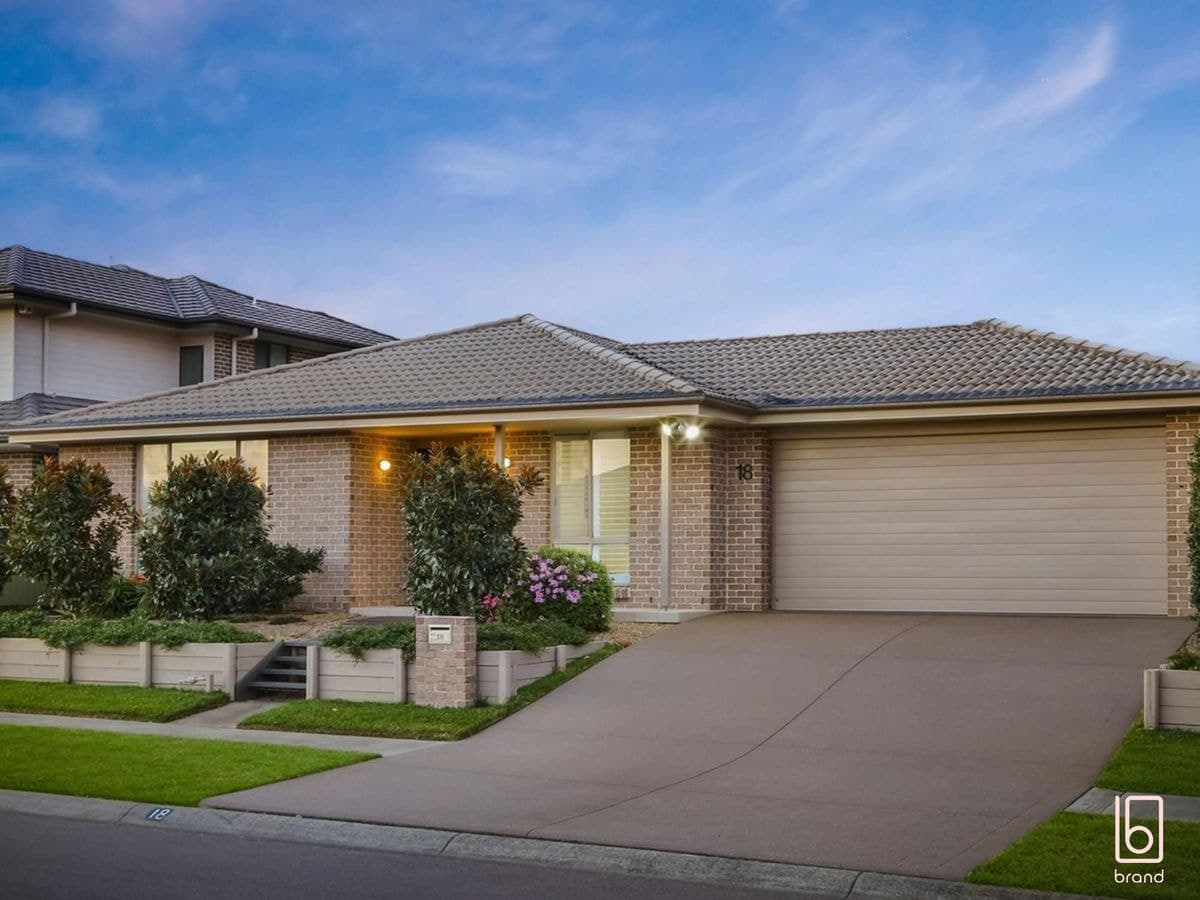 18 Kooringal Avenue, WOONGARRAH, Woongarrah - Thumbnail 3