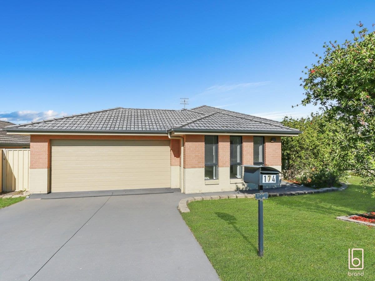 174 Roper Road, BLUE HAVEN, Blue Haven - Thumbnail 3