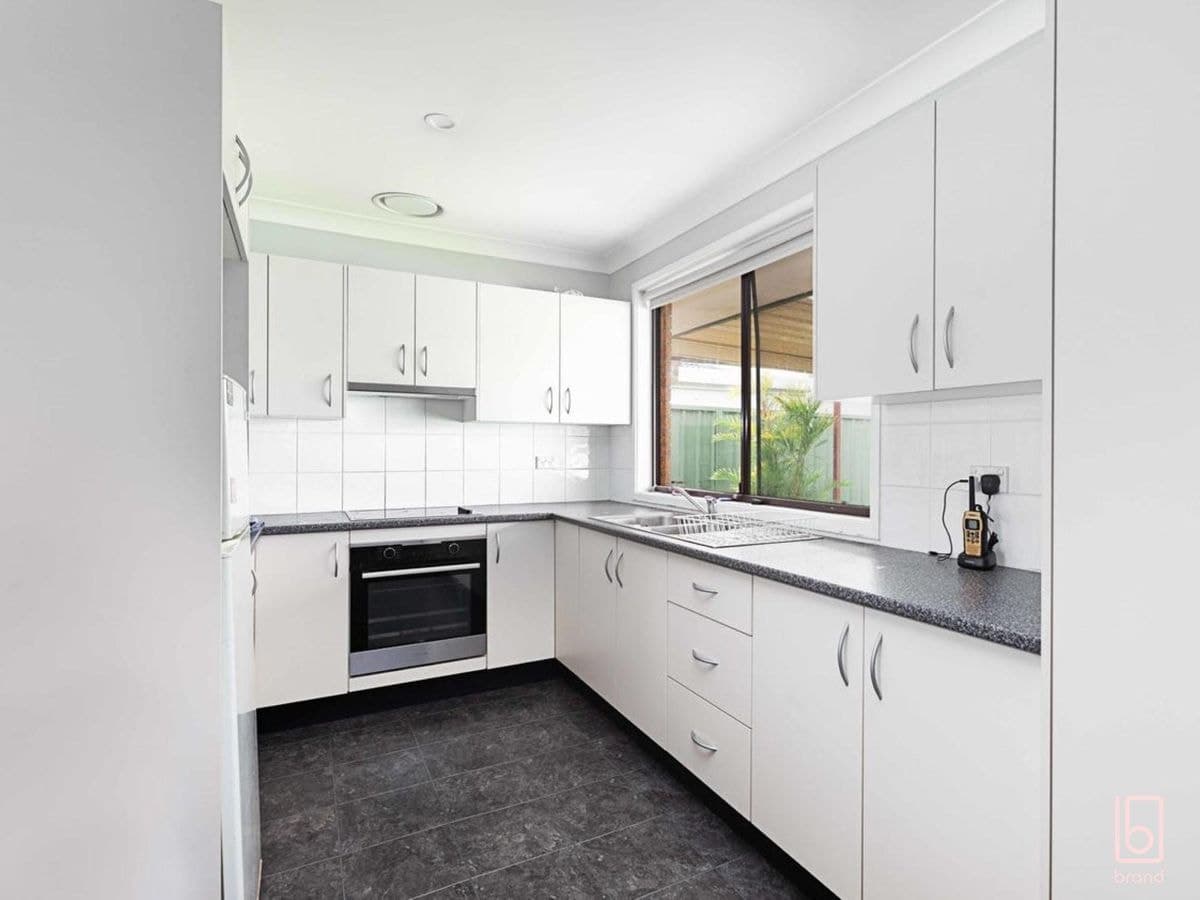 7 Gorokan Drive, LAKE HAVEN, Lake Haven - Thumbnail 4