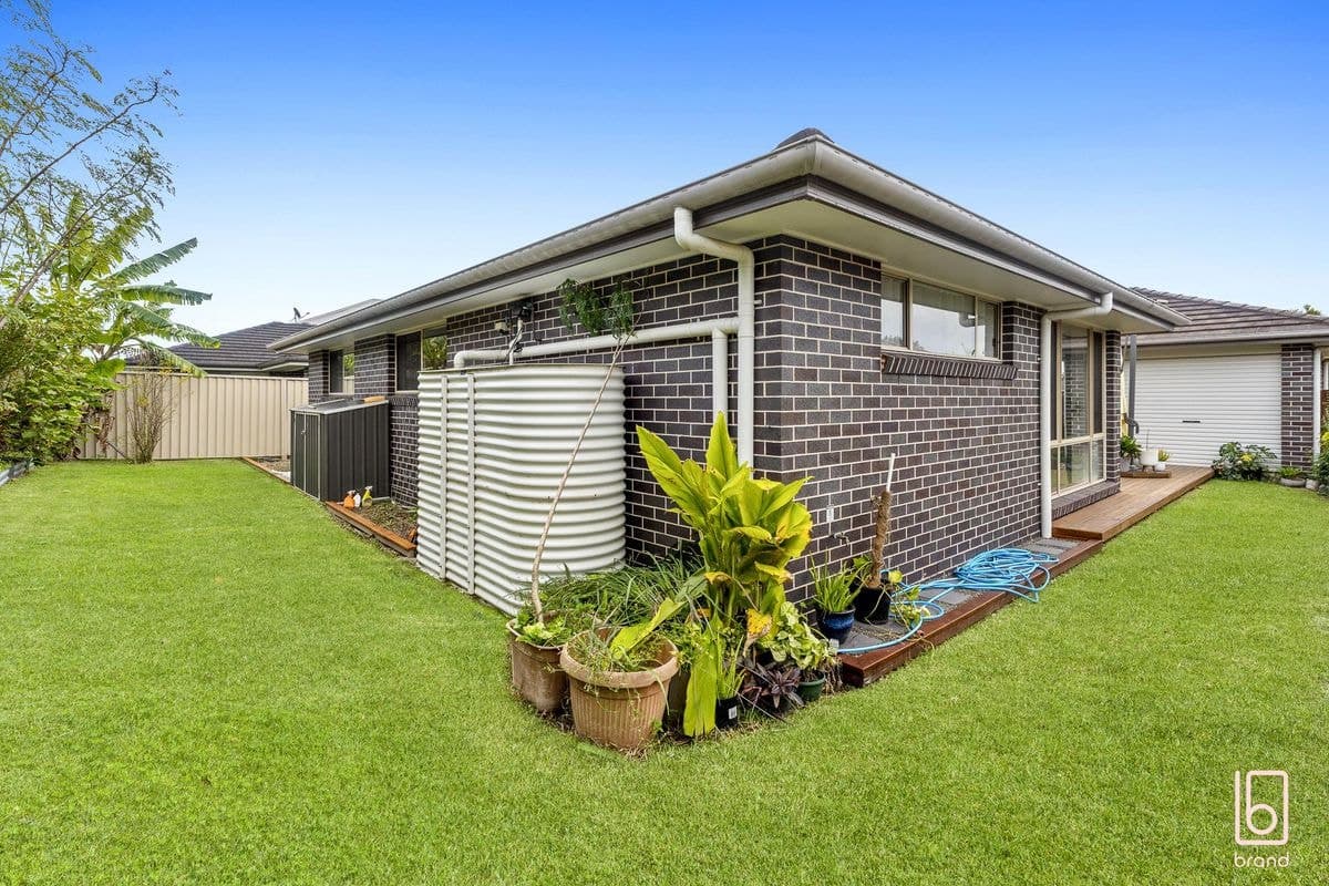 25 Grasstree Avenue, WOONGARRAH, Woongarrah - Thumbnail 6