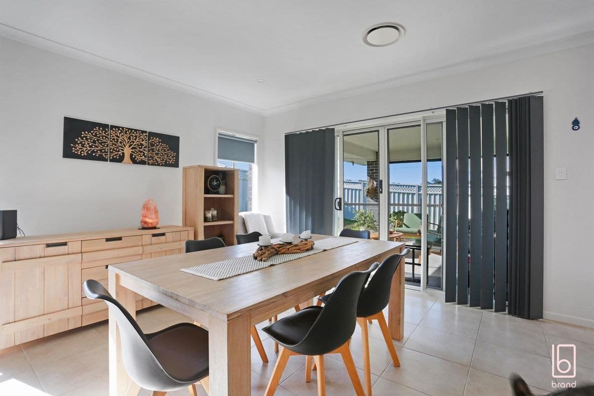 7 Sirocco Drive, WADALBA, Wadalba - Thumbnail 8