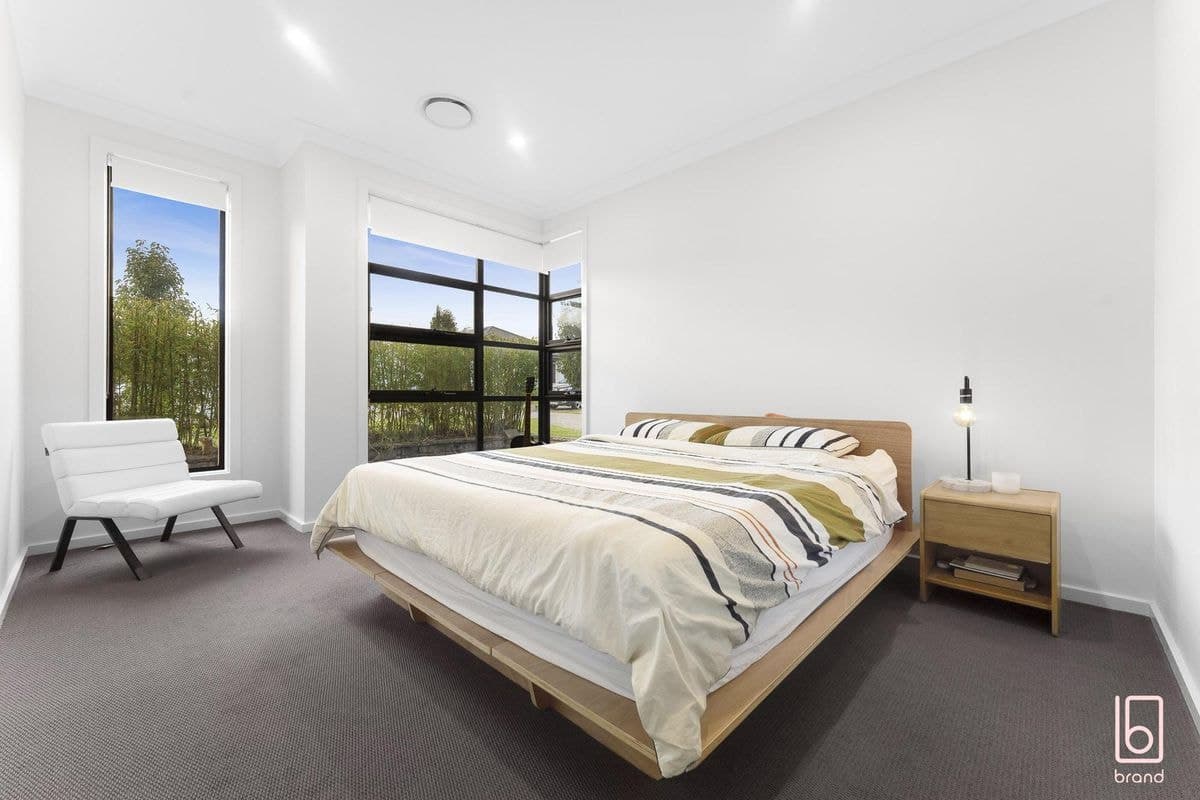 54 Caravel Street, HAMLYN TERRACE, Hamlyn Terrace - Image 1