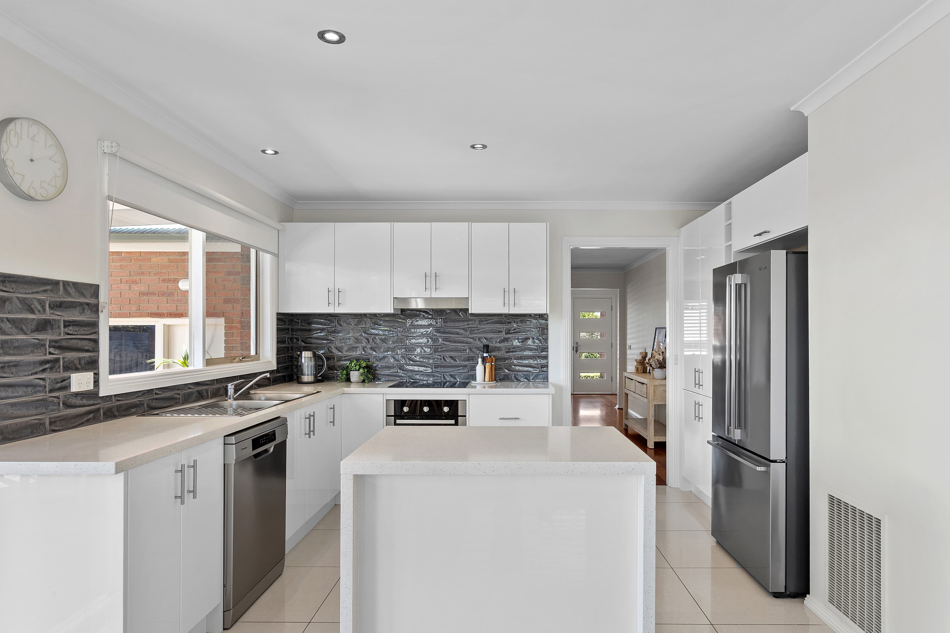 83 Maxwell Street, Mornington, Mornington - Thumbnail 5