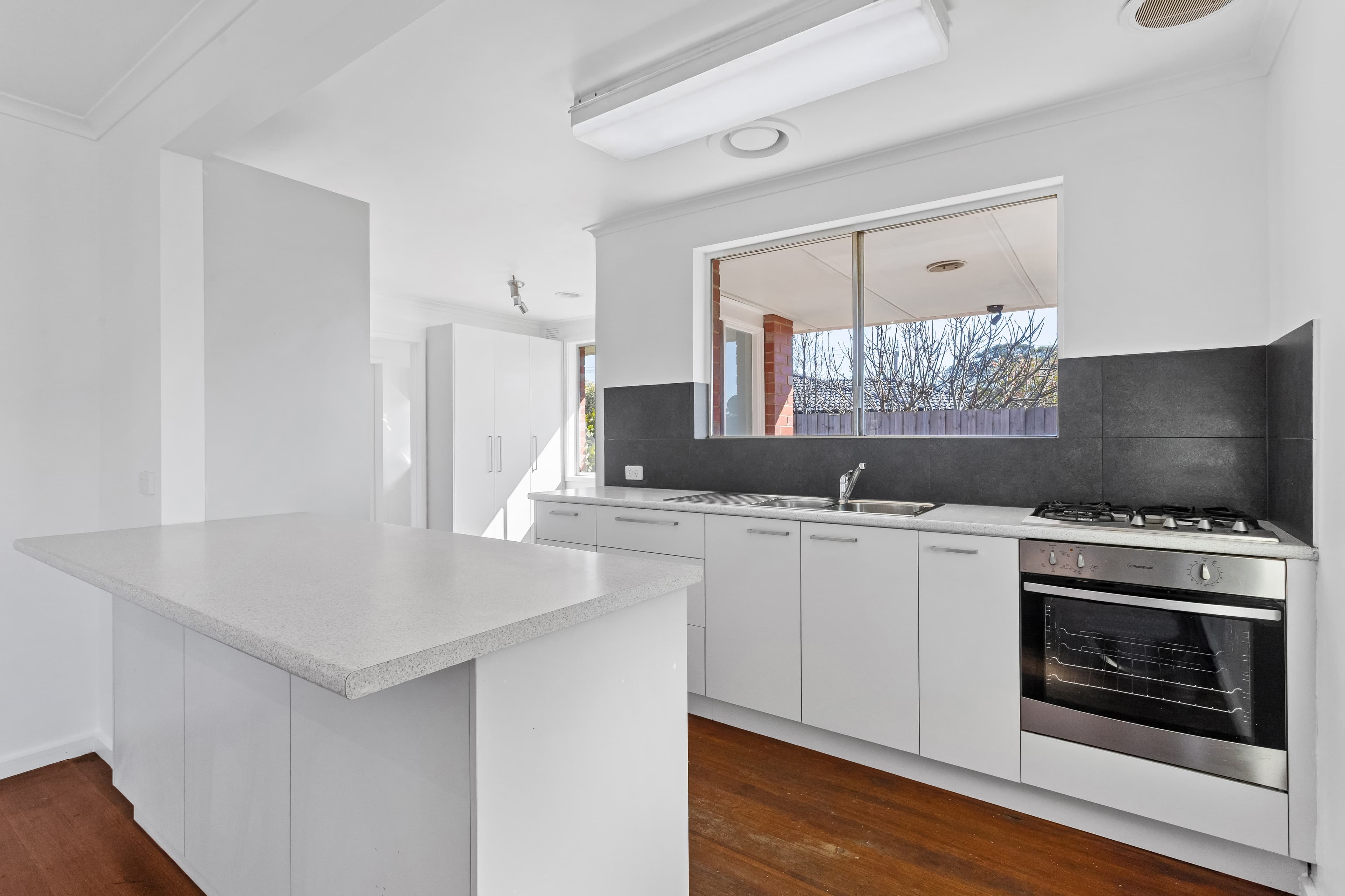 3 Griggs Court, Mornington, Mornington - Thumbnail 4