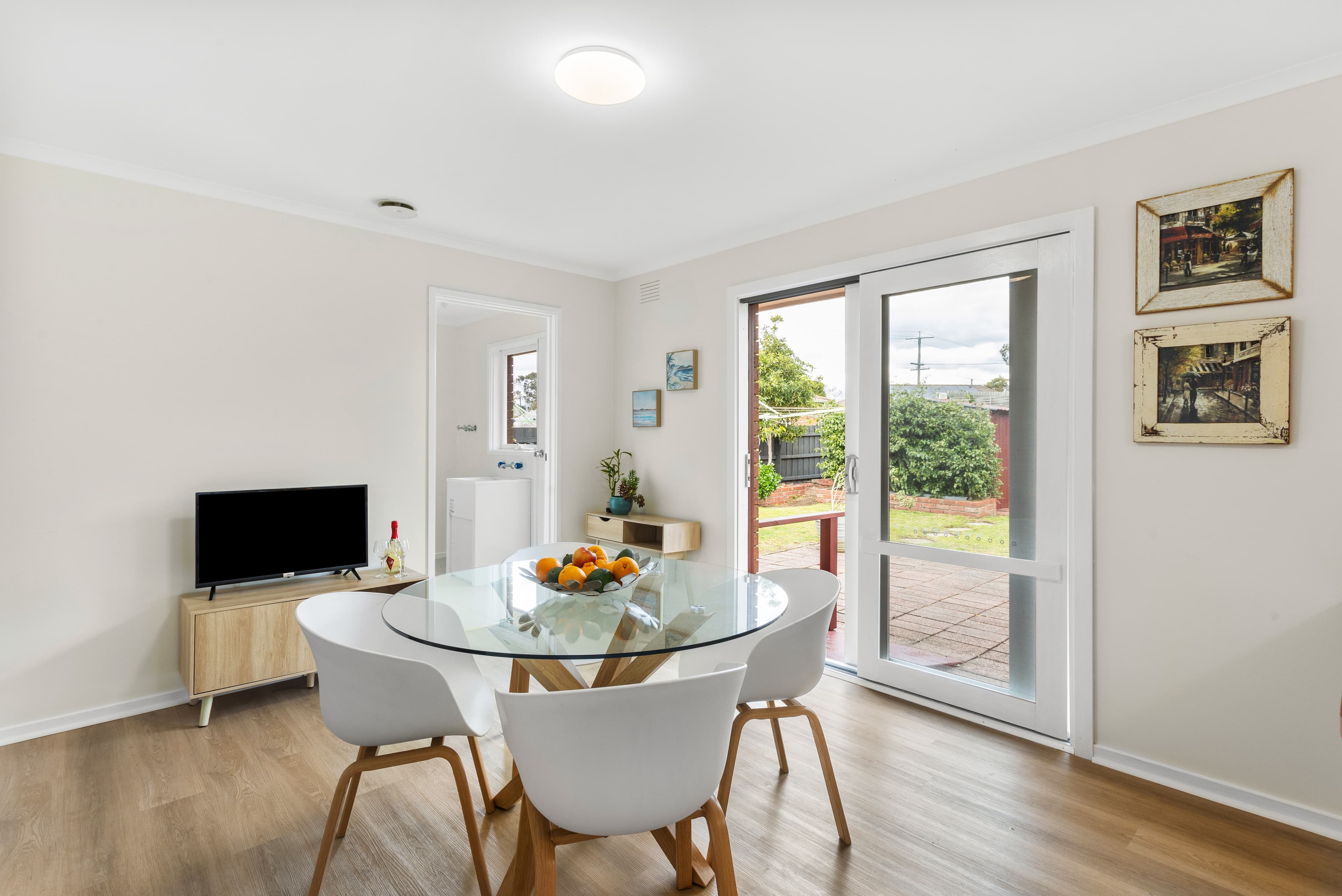 6 Farrer Close, Cranbourne, Cranbourne - Thumbnail 3