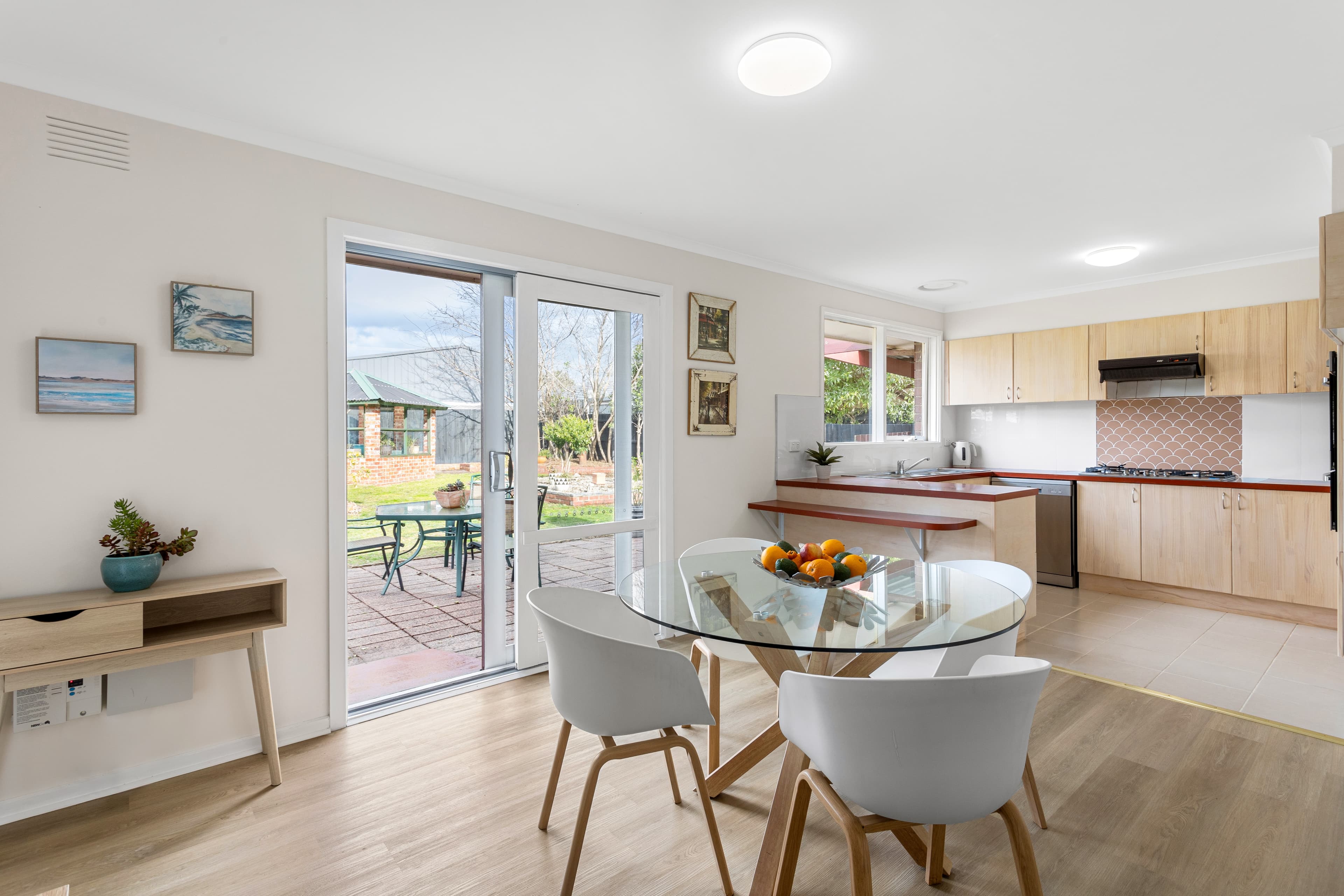 6 Farrer Close, Cranbourne, Cranbourne - Thumbnail 6
