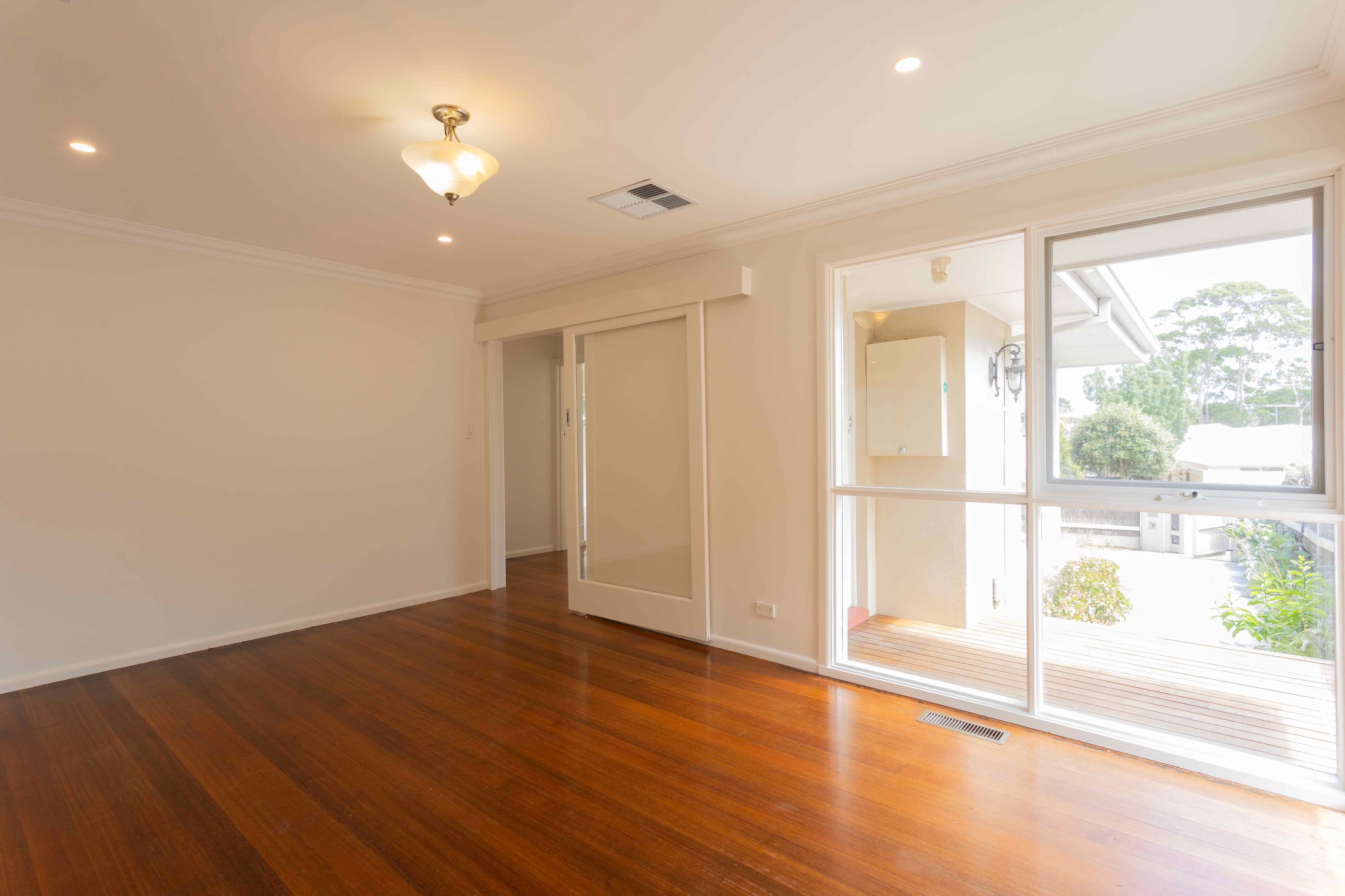 1/10 Orchid Avenue, Mornington, Mornington - Thumbnail 2