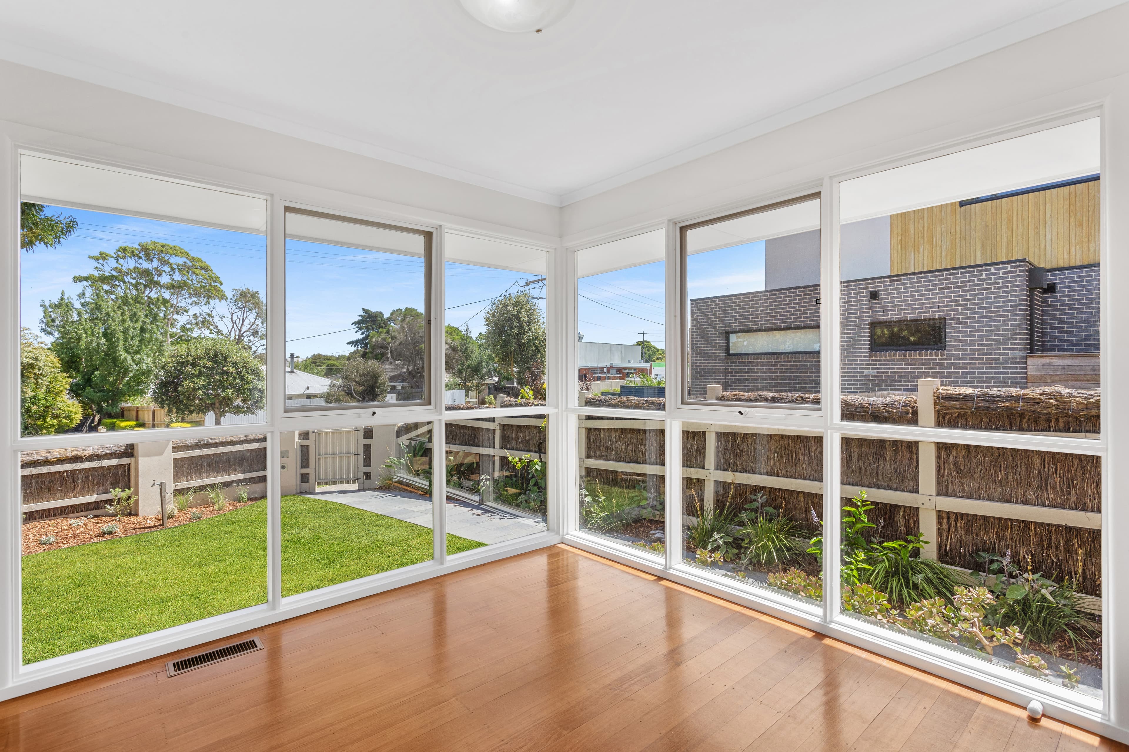 1/10 Orchid Avenue, Mornington, Mornington - Thumbnail 5